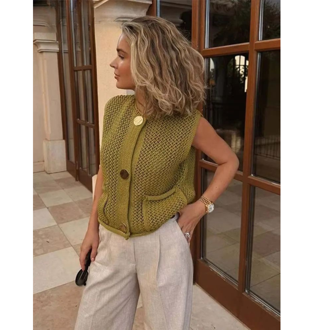 Fashion Canberra I Zita SoftForm Knit Vest